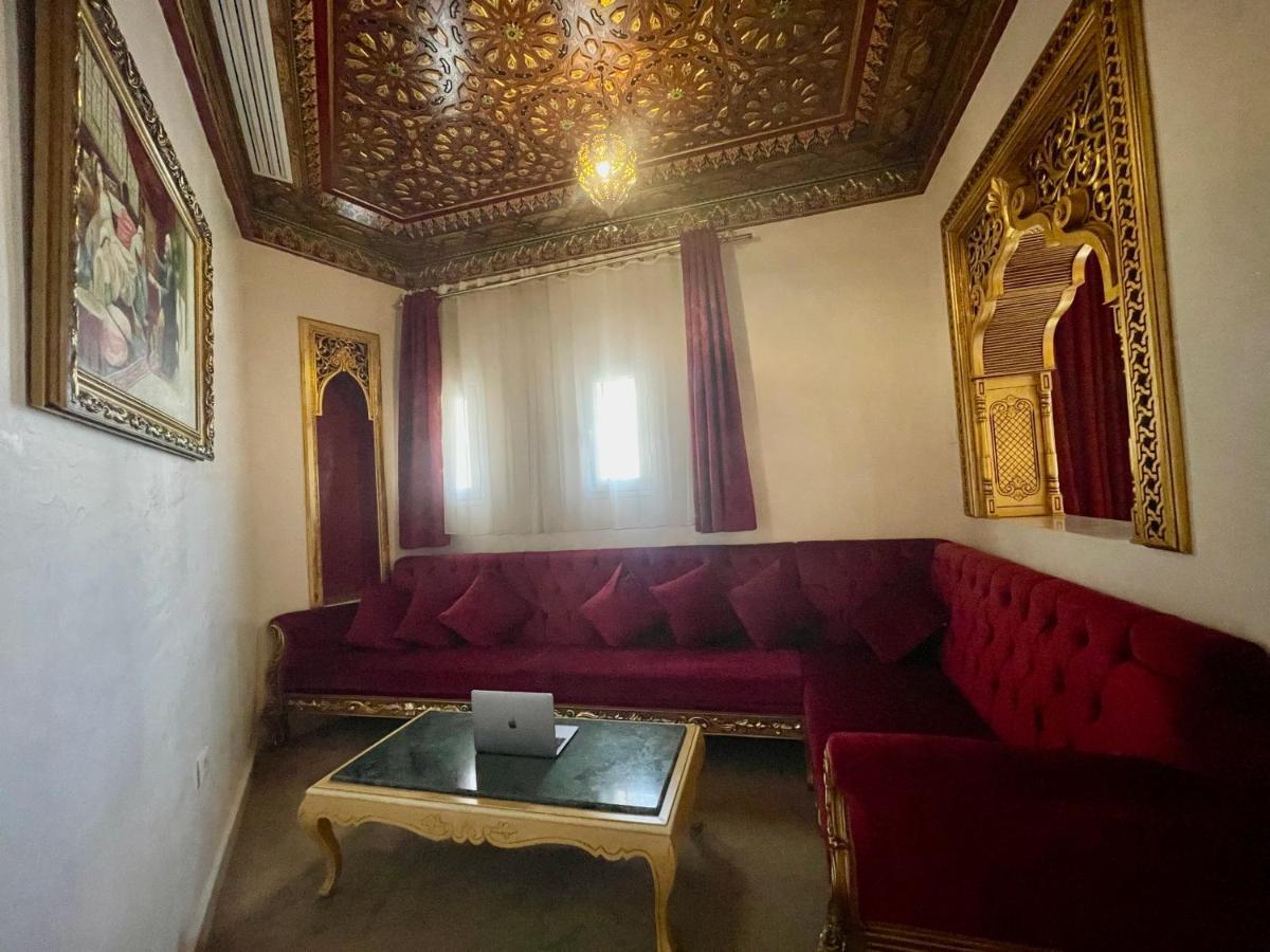 Royal Victoria - Ex British Embassy 4*