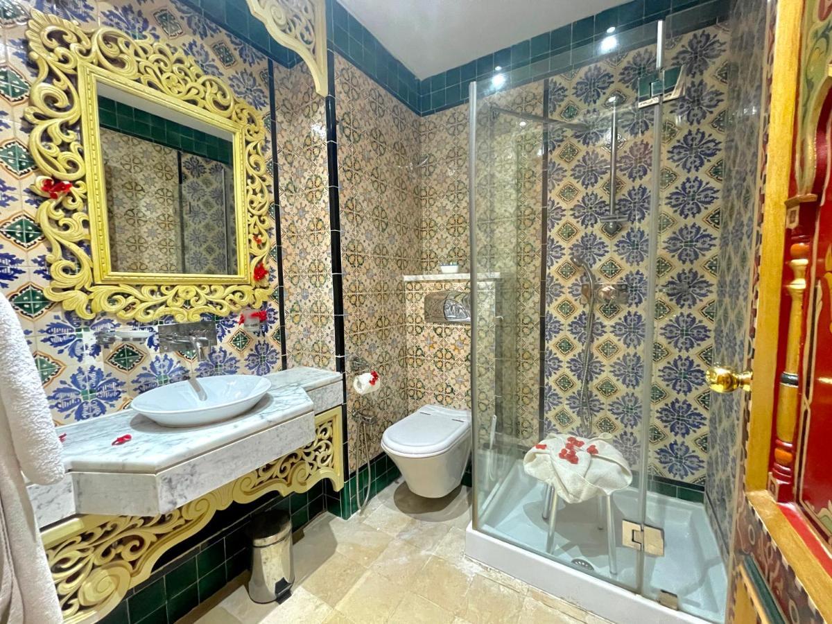 Royal Victoria - Ex British Embassy Tunis
